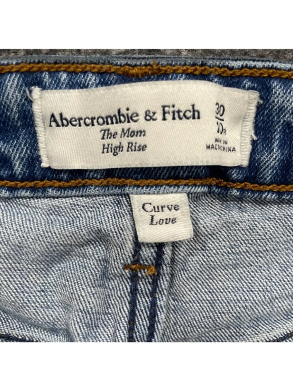 Abercrombie Fitch Curve Love Mom Jeans Womens 10 High Rise Button Fly Raw Hem